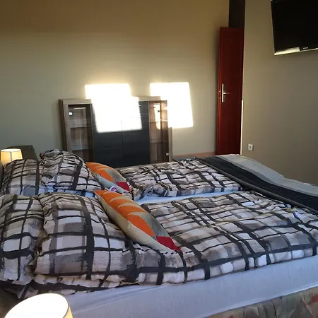 Apartman Oktohome *