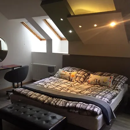 Oktohome Apartament *